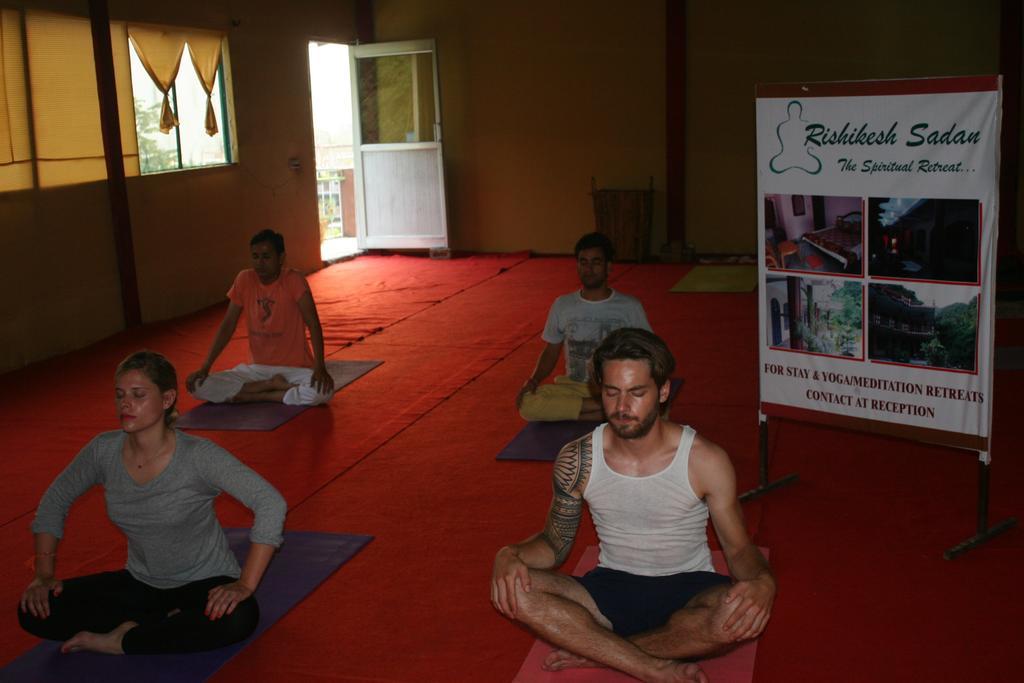 Rishikesh Sadan A Yoga & Spritual Retreat Hotel Tapovan ภายนอก รูปภาพ