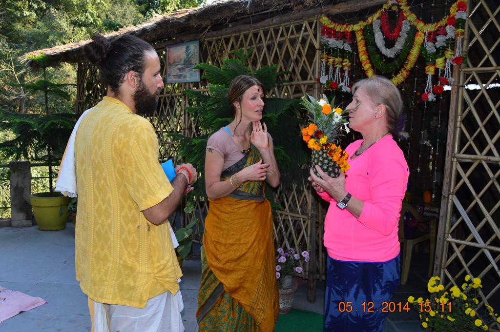 Rishikesh Sadan A Yoga & Spritual Retreat Hotel Tapovan ภายนอก รูปภาพ