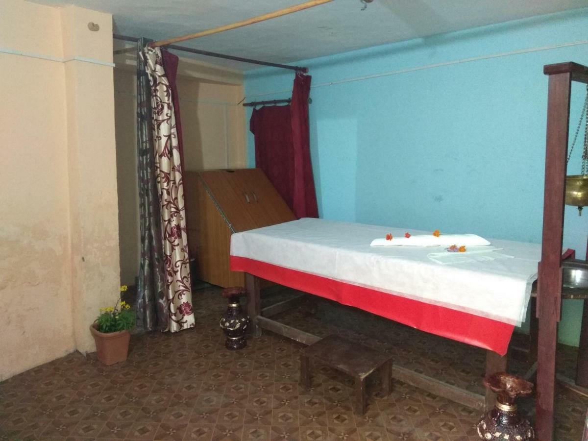 Rishikesh Sadan A Yoga & Spritual Retreat Hotel Tapovan ภายนอก รูปภาพ