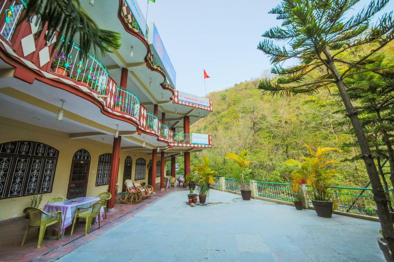 Rishikesh Sadan A Yoga & Spritual Retreat Hotel Tapovan ภายนอก รูปภาพ