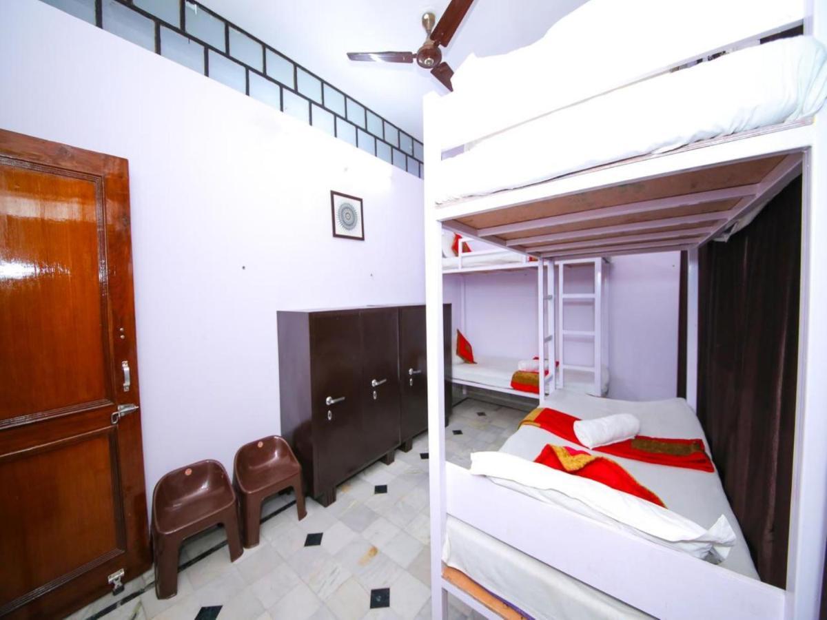 Rishikesh Sadan A Yoga & Spritual Retreat Hotel Tapovan ภายนอก รูปภาพ